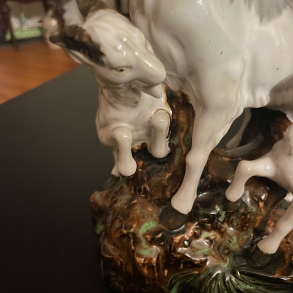 Vintage Porcelain Goat with kid - Picture 7 of 13